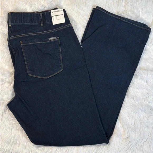 NWT, Eddie Bauer Blue Boot-cut stretch Jeans with Classic Stitching, size 18W - Picture 1 of 13